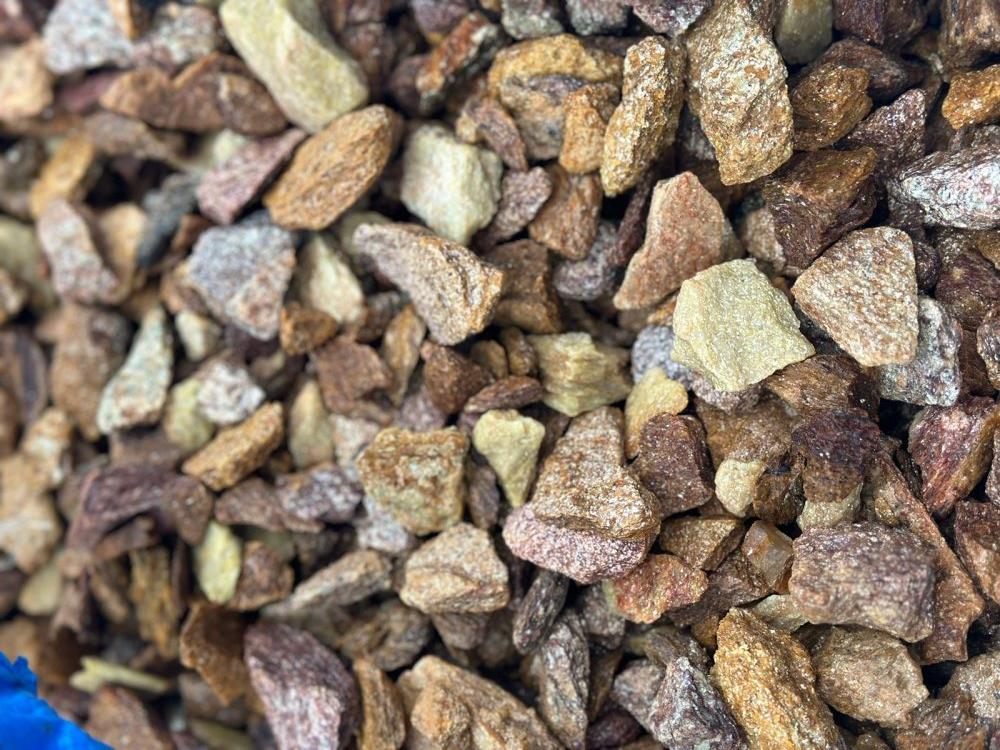 Златолит персиковый декоративная каменная крошка купить в Куйбышеве