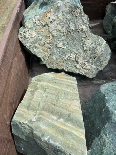 Ландшафтные глыбы зелёные 200-500 килограмм купить в Куйбышеве