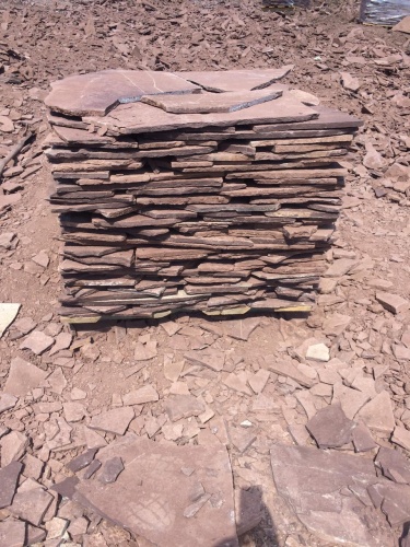 Плитняк лемезит бордовый для цоколя 1,5-2 см купить в Куйбышеве