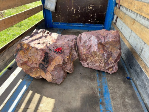 Ландшафтные глыбы красно-фиолетовые 200-1000 килограмм купить в Куйбышеве
