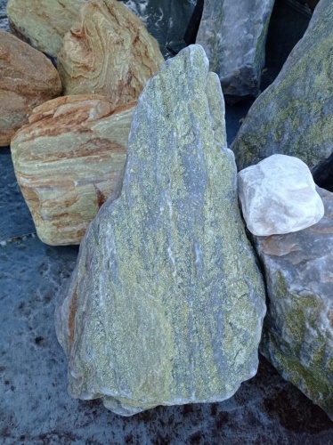 Златолит жёлтый, жёлто-зелёный глыбки и валуны для ланшафтного дизайна купить в Куйбышеве