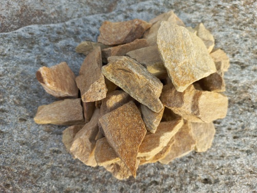 Златолит жёлтый декоративная каменная крошка купить в Куйбышеве