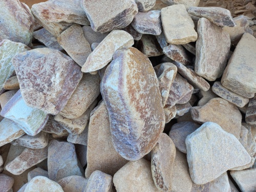 Златолит жёлтый, жёлто-зелёный глыбки и валуны для ланшафтного дизайна купить в Куйбышеве