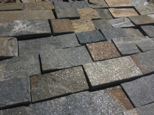 Плитка пилёная златолит Уральский для цоколя, отмостки купить в Куйбышеве