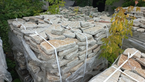 Гранитный плитняк галтованный для парковки купить в Куйбышеве