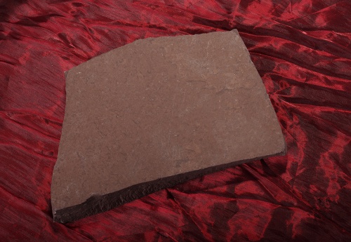 Плитняк лемезит бордовый для цоколя 1,5-2 см купить в Куйбышеве