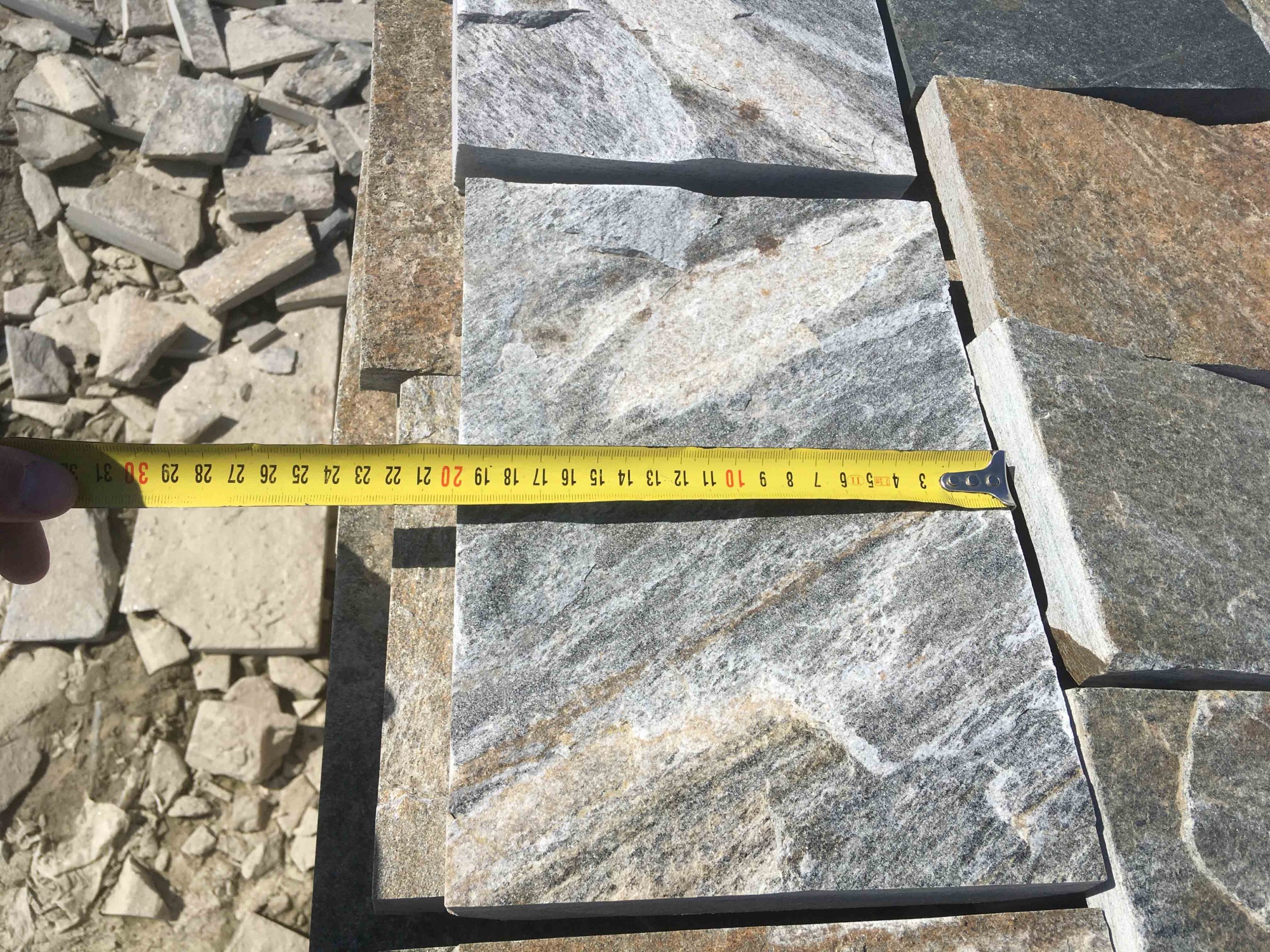 Плитка пилёная златолит Уральский для фасада купить в Куйбышеве