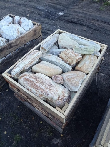 Златолит жёлтый, жёлто-зелёный глыбки и валуны для ланшафтного дизайна купить в Куйбышеве