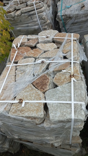 Плитняк галтованный гранитный для ландшафтного дизайна купить в Куйбышеве