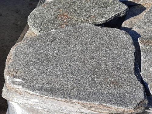 Златолит серебристый галтованный для цоколя купить в Куйбышеве