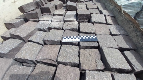 Лемезит колотая брусчатка 10 * 10 см. для парковки купить в Куйбышеве